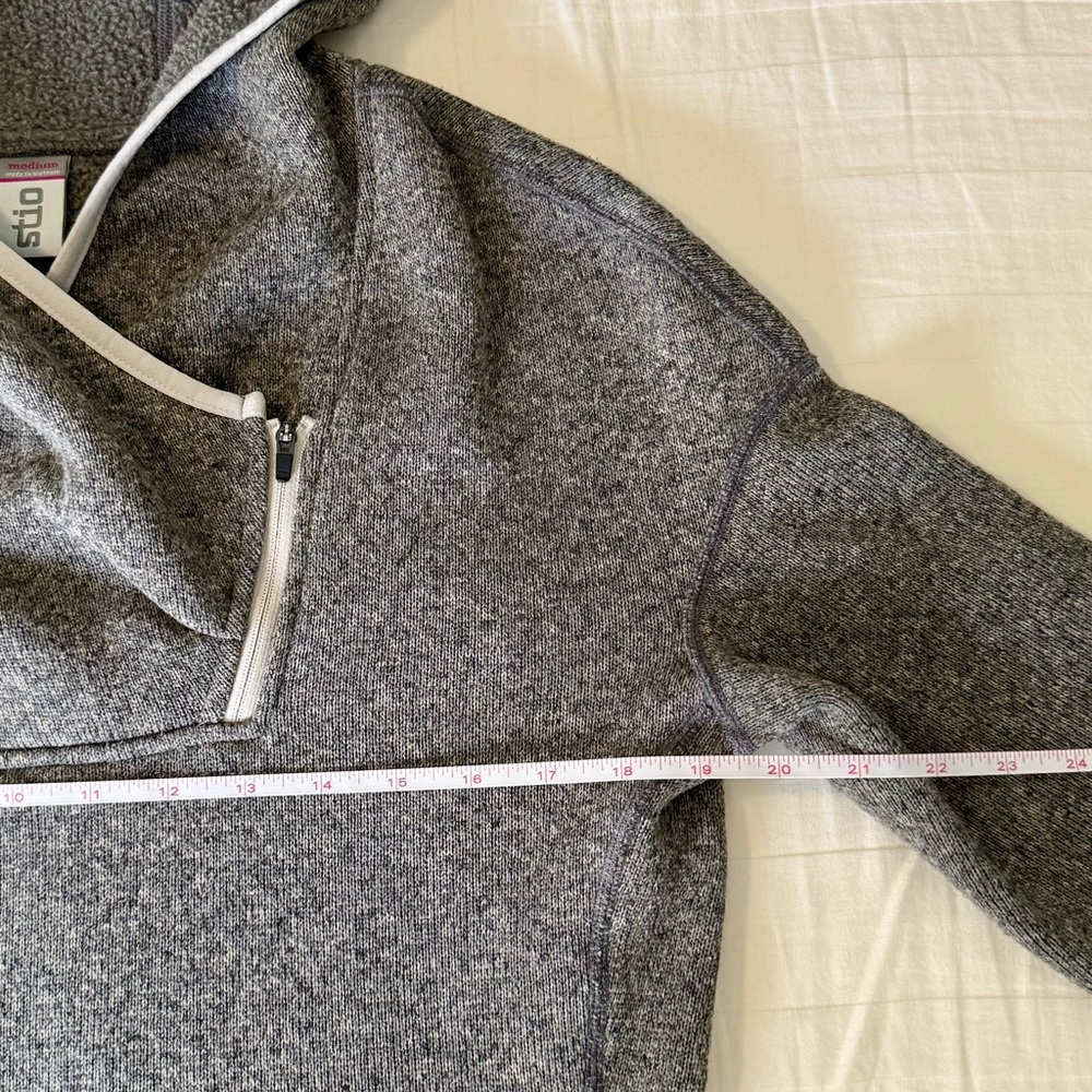 Stio Charcoal Women's Sweetwater Fleece Hoodie View 4